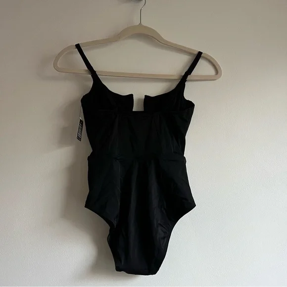 Solid & Striped Veronica One Piece in Noir - Picture 11 of 16